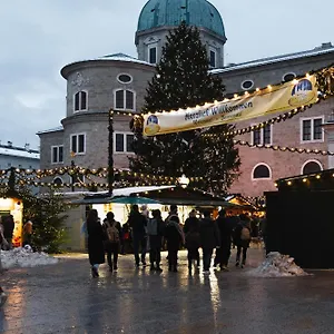Altstadt-app. Domblick! Apartment