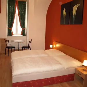 Tal Wien